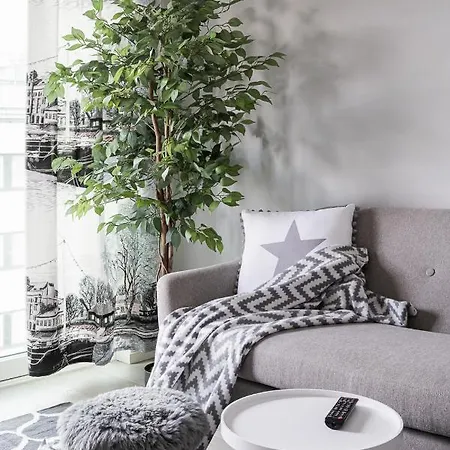 Apartment Beautiful At Brahenkatu